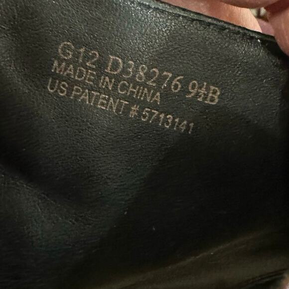 Cole Haan Carolyn black and brown leather booties ankle shooties  size 9.5 - Picture 8 of 9